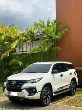 Fortuner VRZ 2.4 TRD sportivo odo rendah