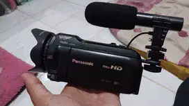 Handycam panasonic hc v777