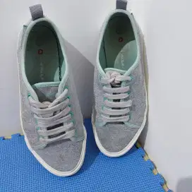 Sepatu Sneakers AirWalk Grey 37