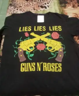 gun and rose tshrit