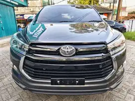 LOW KM.! TOYOTA INNOVA VENTURER 2.4 DIESEL AT 2019 MATIC PERFECT 2020