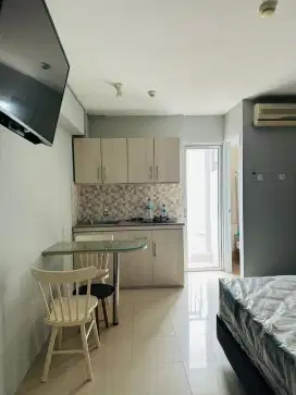 SEWA STUDIO PERBULAN APARTEMEN BASSURA CITY TOWER HELECONIA