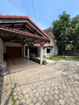 RUMAH DIJUAL DIPUSAT KOTA LOKASI STRATEGIS