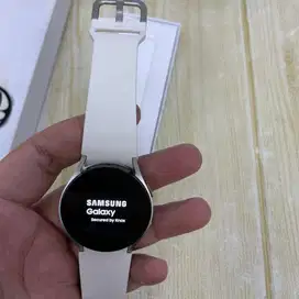 Samsung Galaxy Watch 6 40mm bekas resmi sein