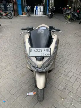 PCX tahun 2019. Pajak hidup