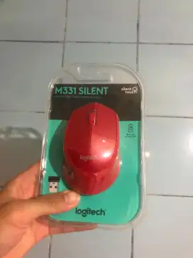 Mouse Logitech M331 Merah Silent