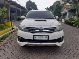 TOYOTA FORTUNER 2.5 VNT TRD MANUAL TAHUN 2013