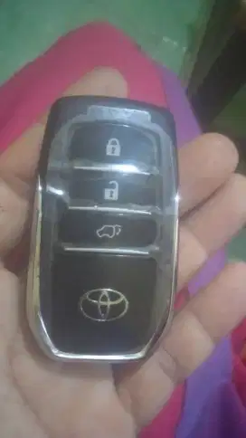 Ahli kunci smartkey