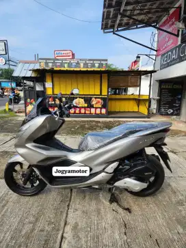 Honda PCX 150 tahun 2019 cash / credit