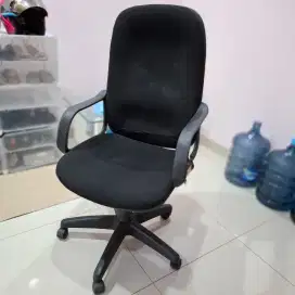 Kursi Kantor Hitam Second