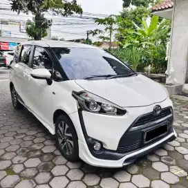 Jual Cepat Toyota Sienta 2017 Matic Putih NopoL AB