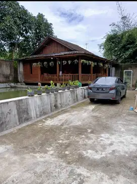 Di jual Villa Kayu di kadudampit sukabumi