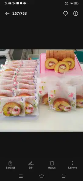 Bolu gulung keju, coklat, strobery, bluebery