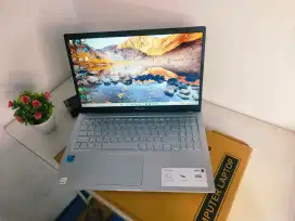 Asus Vivobook X515K
 Intel pentium 6000 setara core i3 gen 12 ram8/256