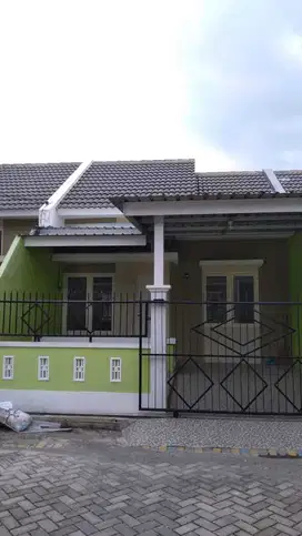 Disewakan Rumah Green Mansion Sidoarjo Siap Huni