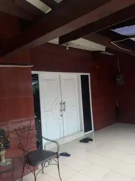 Dijual Rumah Strategis bisa utk Usaha Pekayon Bekasi Selatan