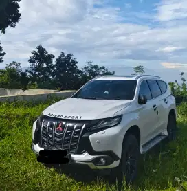 Pajero Sport Dakar Mulus Plat D 2018- (Free Head Unit Android)