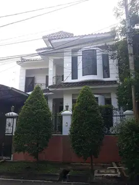 Rumah Pondok Indah Jakarta Selatan, posisi bagus Tusuk Sate