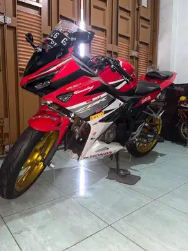 Honda CBR 150 R 2016