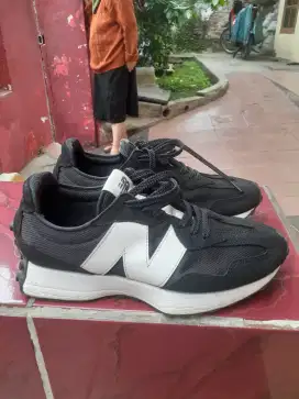 New Balance 327 size 42 made indonesia