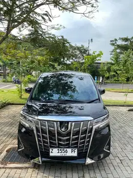 TOYOTA ALPHARD G AT 2.5 HITAM 2022 PILOT SEAT BANDUNG MATIC