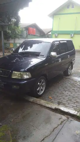 Kijang LGX 2002