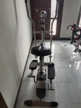 Cross trainer bekas kondisi ok