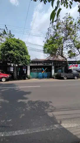 Dijual Gudang, Rumah Usaha Strategis di Nol Jalan Raya Sukun,  Malang