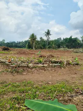 Tanah murah bisa di bangun strategis pinggir jalan besar