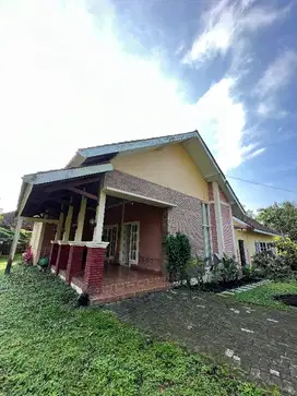 Villa jalan boyong dekat museum merapi sleman