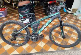 Dijual Sepeda gunung Mountain bike 7 speed