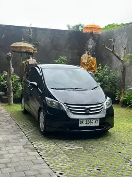 FREED PSD 2009 MATIC ASLI BALI SIAP PAKAI