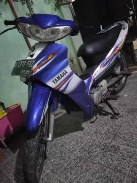 Yamaha jupiter z biru