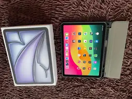 Ipad air 11 inch gen 6 chip M2 storage 256gb garansi resmi ibox