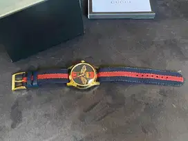 Jam Tangan Gucci Authentic Lengkap box dan card Kondisi 95%