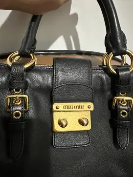 Tas Branded Preloved MiuMiu Like New