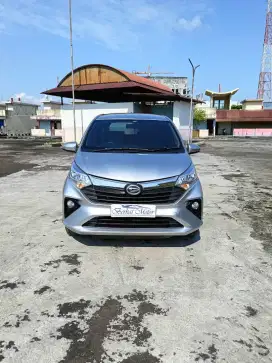 Daihatsu Sigra R 1.2 MT 2022