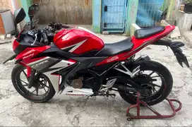 DI JUAL CASH MOTOR HONDA CBR 150R ABS, TAHUN 2017 AKHIR