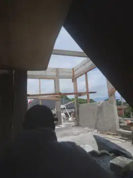 Jasa renovasi atau panggilan darurat untuk perbaikan rumah anda.