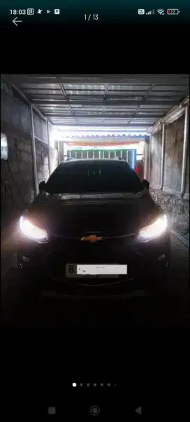 Chevrolet Trax Hitam