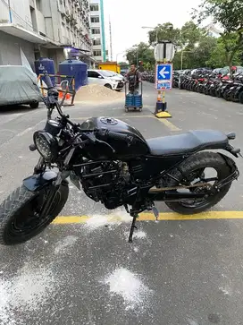 Yamaha Custom Byson Scrambler /Bratstyle