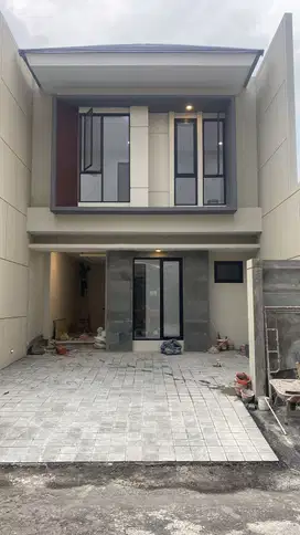 Dijual Rumah Darmo Permai Selatan