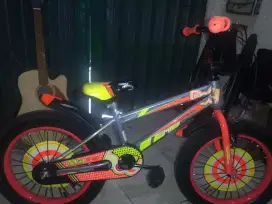 Sepeda BMx ukran ban 18inc