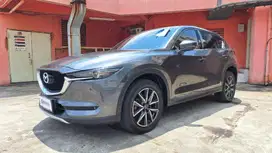 Pajak Panjang - Mazda CX-5 2.5 Grand Touring Bensin-AT 2018 Abu (FBC)