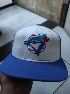 Topi new era bluejays