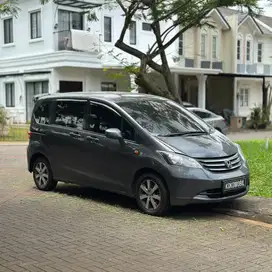 HONDA FREED PSD AT 2010