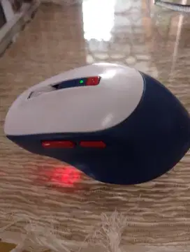 Mouse gaming wireles normal sesuai pemakaian