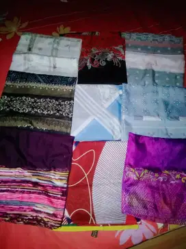 Dijual semuanya kerudung segi empat 9 pcs take all 100rb