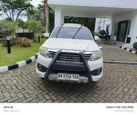 DIJUAL CEPAT TOYOTA FORTUNER 2.7 G A/T 2013! MURAH