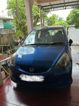 JUAL HONDA JAZZ 2004 ISTIMEWA